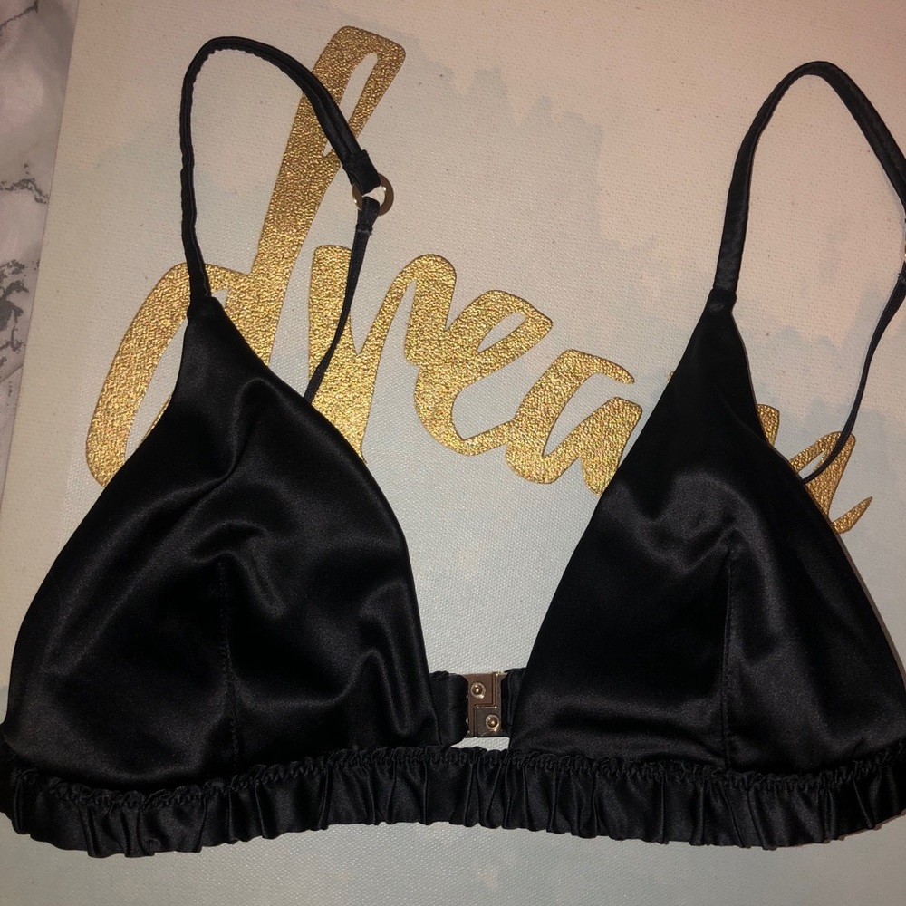 Basic & cute bralette